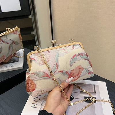 Novo saco de cadeia de clipe estilo chinês saco de concha estilo nacional saco de flor de ombro moda jantar saco de corpo cruzado para mulheres