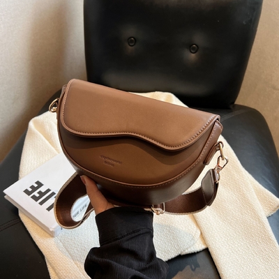 MODA PREMIUM NICHE BAGA NUEVA UNO-EMPRAÇÃO SUB-ARMA RETRO TODO-EM-UM BAGO DE CABEÇA
