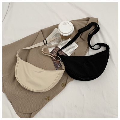 Saco de corpo cruzado de nylon Saco de corpo cruzado de nylon feminino 2024 novo Dumpling LIGHTWEIGHT embaixo dos braços saco todo ombro saco de lona