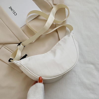 Saco de corpo cruzado de nylon Saco de corpo cruzado de nylon feminino 2024 novo Dumpling LIGHTWEIGHT embaixo dos braços saco todo ombro saco de lona