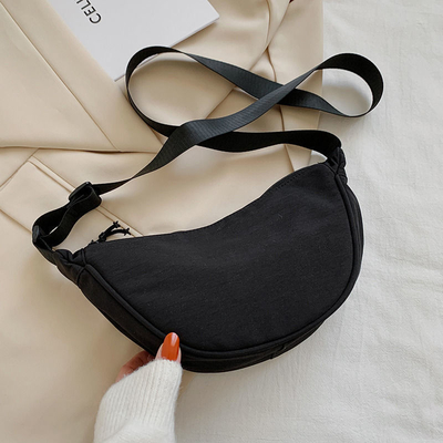 Saco de corpo cruzado de nylon Saco de corpo cruzado de nylon feminino 2024 novo Dumpling LIGHTWEIGHT embaixo dos braços saco todo ombro saco de lona