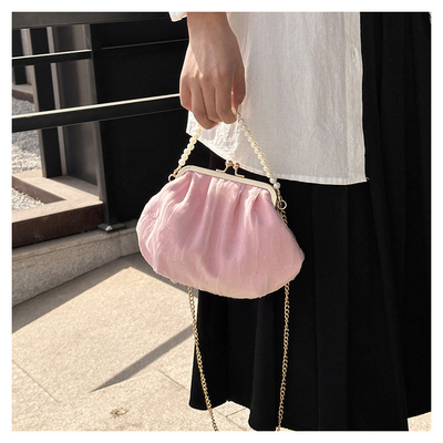 2024 NEW RETRO FAIRY SOLID COLOR PEQUENA SAQUETA BLANCA SAQUETA DE MANO PERLA LINHA DE MUJERES em saco simples de corpo cruzado