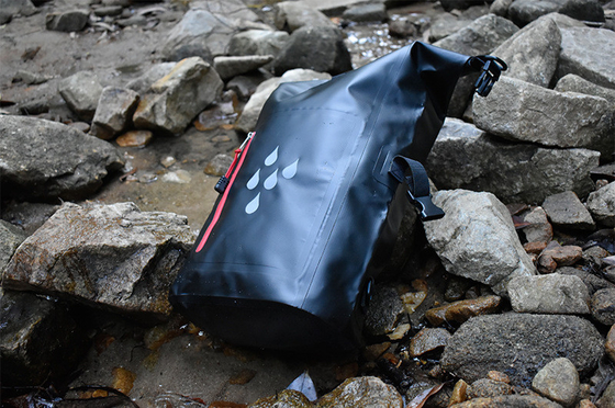 Saco impermeável de PVC para o exterior de grande capacidade Saco impermeável de deriva para homens e mulheres Mochila impermeável multifuncional
