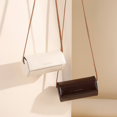 2024 NEW SIMPLE FASHION PEQUEIRA BALSA REDO TUDO SINGLE OLHO CROSSBODY BALSA FEMMINHA FASHION BALSA NICHE CYLINDER
