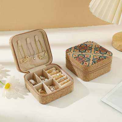 ORIGINAL PREMIUM CORK JEWELRY BOX PORTABLE VIAJES OURRINGS RING COLLACES Caixa de armazenamento