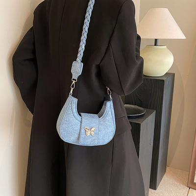 Popular nova bolsa de design de nicho moda feminina estilo estrangeiro bolso borboleta sentido avançado de todos os ombros bolsa de baixo braço
