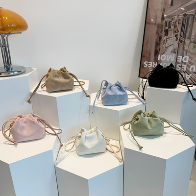 2024 NUEVO DESENHO DE NICHE DE MODA BOLSA CROSSBODY Primavera/Verão