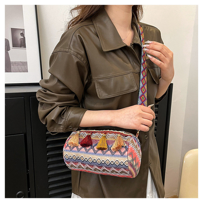 MODA STÍLIO NACIONAL CHINESE ESPALHA AMBIGADA CARTELHA DE ALMOFASCO BOLSA CROSSBODY BOLSA de ombro estriada BOLSA DE MUJERES