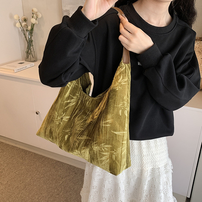 Novo estilo chinês de grande capacidade saco de axila tendência nova moda medieval saco de ombro feminino menoridade viajante Tote saco