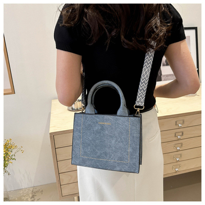 VINTAGE CHIC TEXTURED LETTER TOTE BAG BAGA DE MUJERES 2024 NOVA GRANDE Capacidade BAGA DE MANO DE MODA