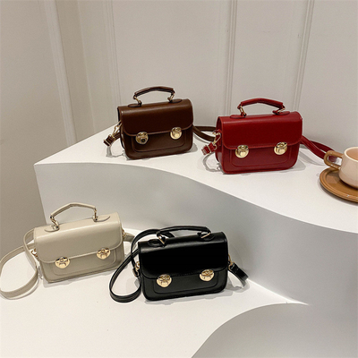 SENSÃO SENIOR DE RETRO PEQUENA BOLSA MUJERES 2024 NOVA MODA DE VERÃO ESTILHO FOREIRO BOLSA PEQUENA NENHUM BOLSA DE MANO QUADRADA