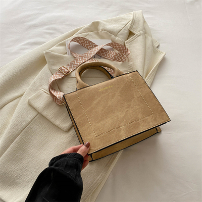 VINTAGE CHIC TEXTURED LETTER TOTE BAG BAGA DE MUJERES 2024 NOVA GRANDE Capacidade BAGA DE MANO DE MODA