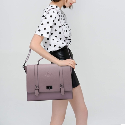 EASEGAVE 17 polegadas de portátil feminino porta-malas, VINTAGE PURPLE SAFFIANO eco-leather, MULTI-compartimento, 3 libras de capacidade de peso