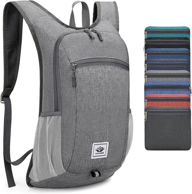 Mochila de caminhada de 15L Ultraleves Mochilas de caminhada de caminhada compactáveis resistentes à água Mochila de dia dobrável para viagens (cinza)