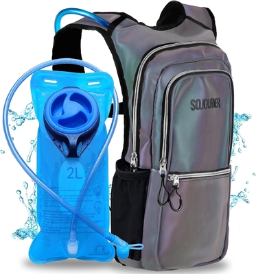 Sojourner Hydration Pack, Mochila de Hidratação - Mochila de água com 2 litros de bexiga de hidratação, Festival Essential - Rave