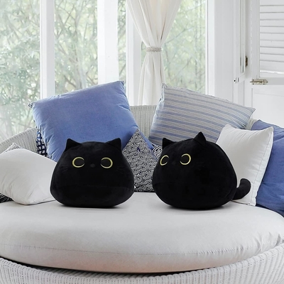 Brinquedo de pelúcia de gato preto: almofada animal macia e recheada, decoração de sofá para bebê, design em forma de gato