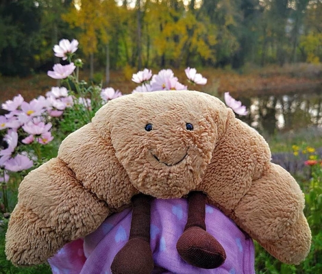 Pesado Plush 9 &quot; Croissant Plush Sorriso lindo Croissant Pão Almofada Animal recheado