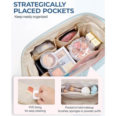 Bolsa Cosmética Puffy Bolsa cosmética concebida com um material pufado que é tão macio quanto durável