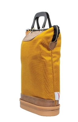 Bloqueio de sacos de correio com alças Com o revestimento de couro de tufo, fundo moldado duro, alças palmeadas duráveis e fechado é certamente um produto valorizado em todos os escritórios, salas de correio ou armazéns
