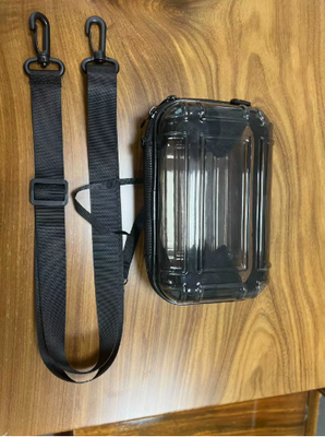 Mini bolsa de maquiagem transparente para viagem, bolsa de ombro única de 7 polegadas, bolsa transversal para viagem, bolsa de armazenamento com concha rígida de PC, bolsa pequena quadrada de aviação
