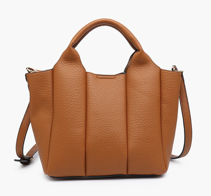 Mochila funcional Saco feito de couro vegano com fechamento de fecho de fecho de cima dentro de bolso de fecho de dois bolsos deslizantes e longa correia ajustável para todos os dias