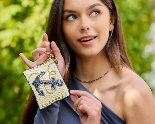 Bolsa de Moedas Hooked Up Bolsa de moedas com borboleta chamativa com bordados ousados, padrões florais, chaveiro com borla divertida e fecho de zíper, perfeita para pequenos essenciais
